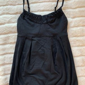 Black lululemon tank top